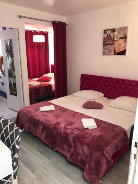 Le Castelet Hotell Saintes-Maries-de-la-Mer Eksteriør bilde
